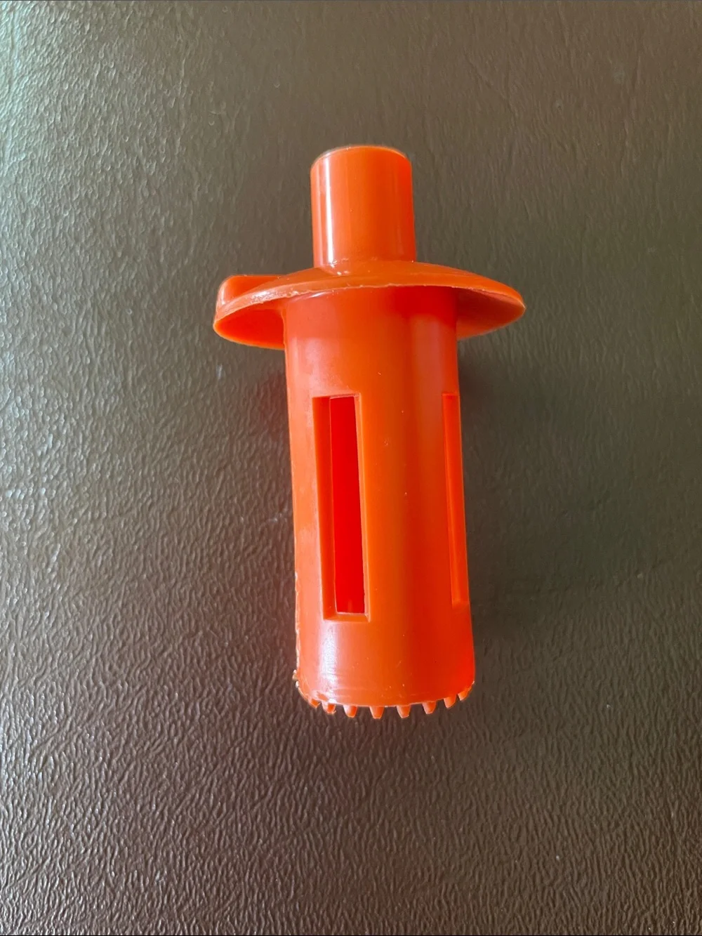 VTG World's Smallest Juice Extractor,‎ Plastic, Orange
